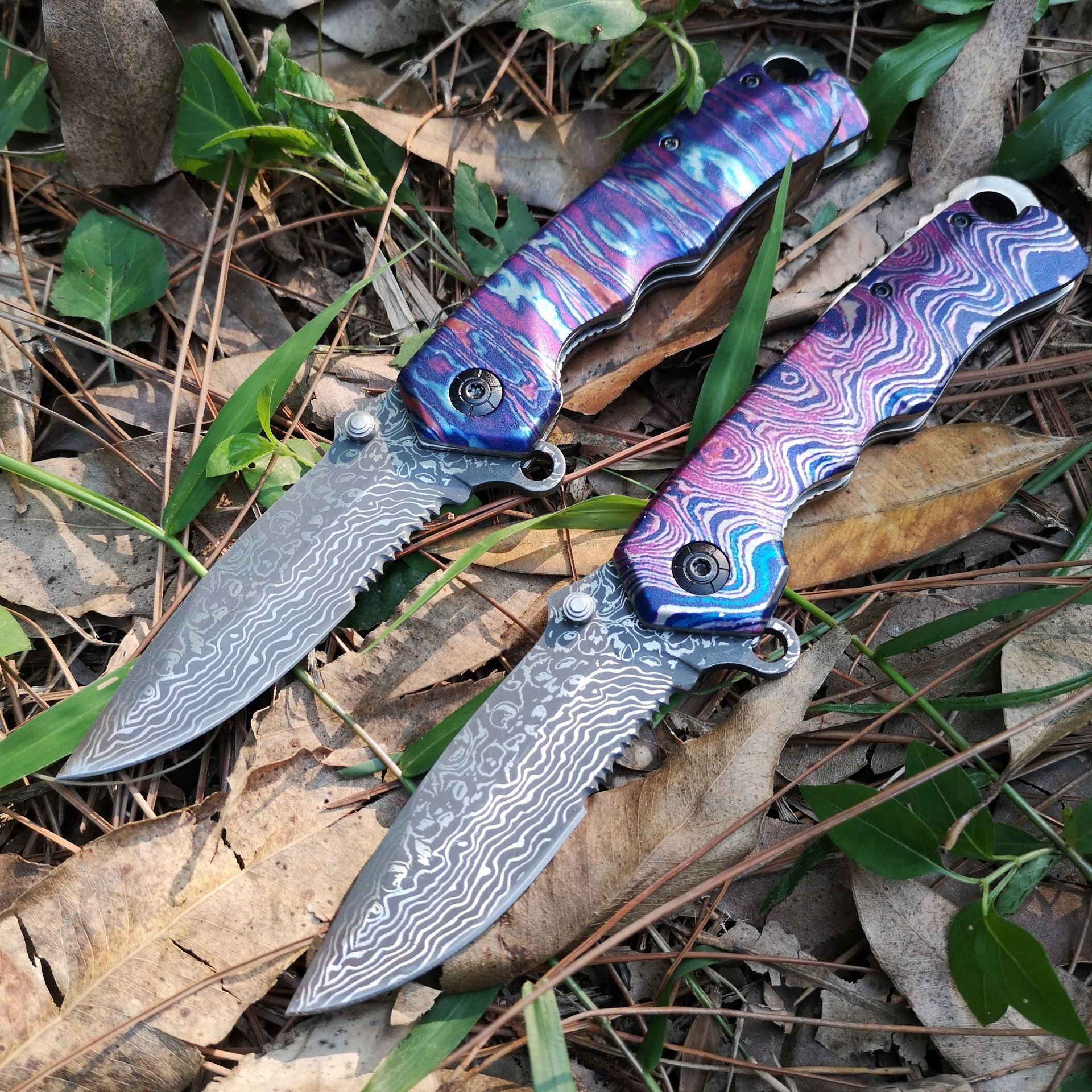 Stainless Steel Outdoor Tool Damascus Grain Folding Blade Knife